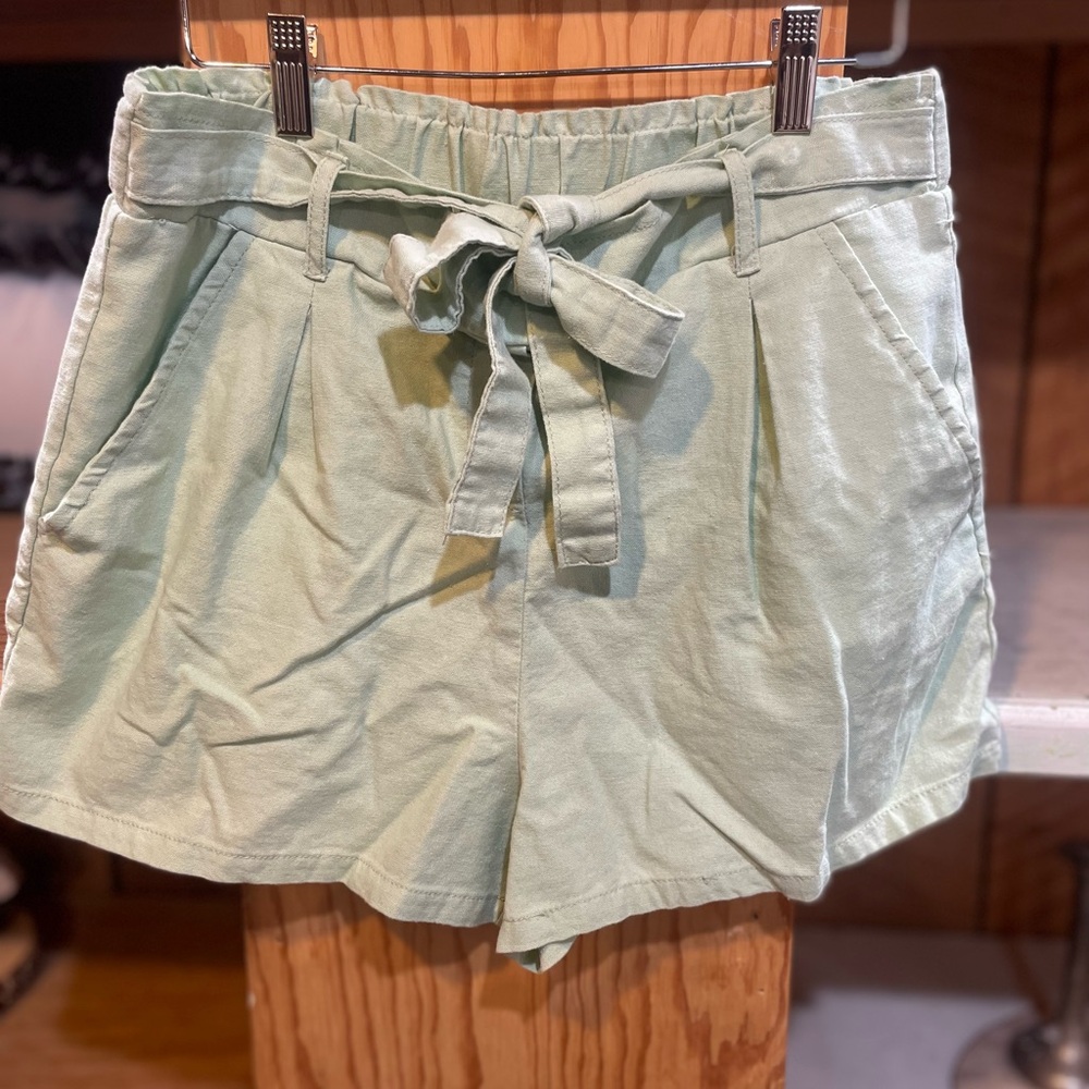 Ci Sono Green High Waist Shorts